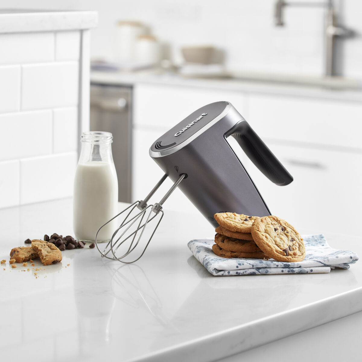 Cuisinart EvolutionX Cordless Hand Mixer