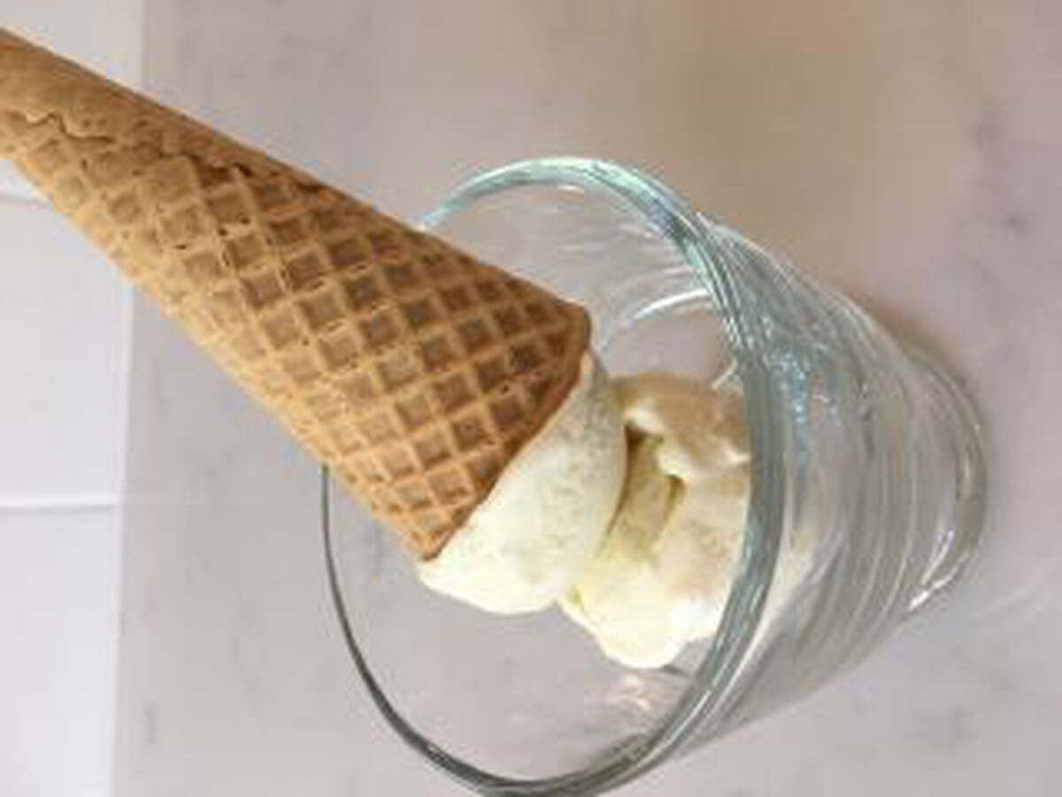 Dairy Free Vanilla Custard Ice Cream-1