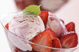 Fresh Strawberry Ice Cream-1