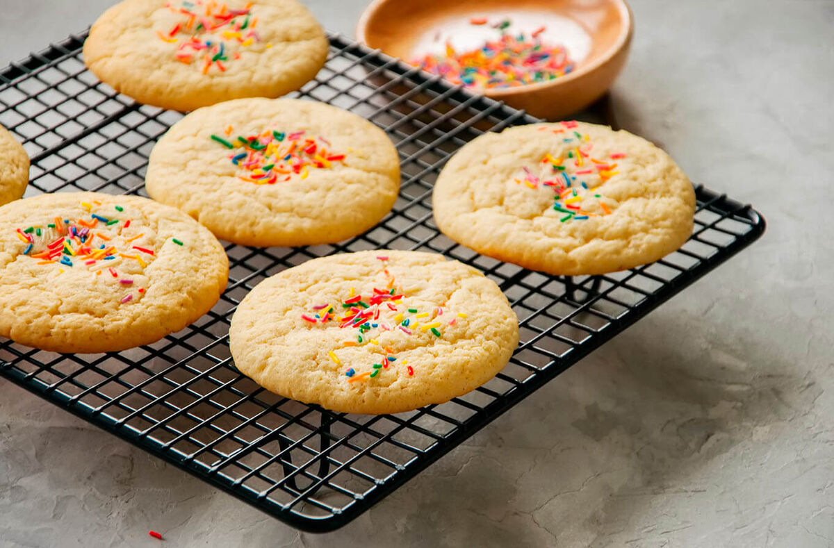 Strawberries &amp; Cream Pinwheel Cookies-1