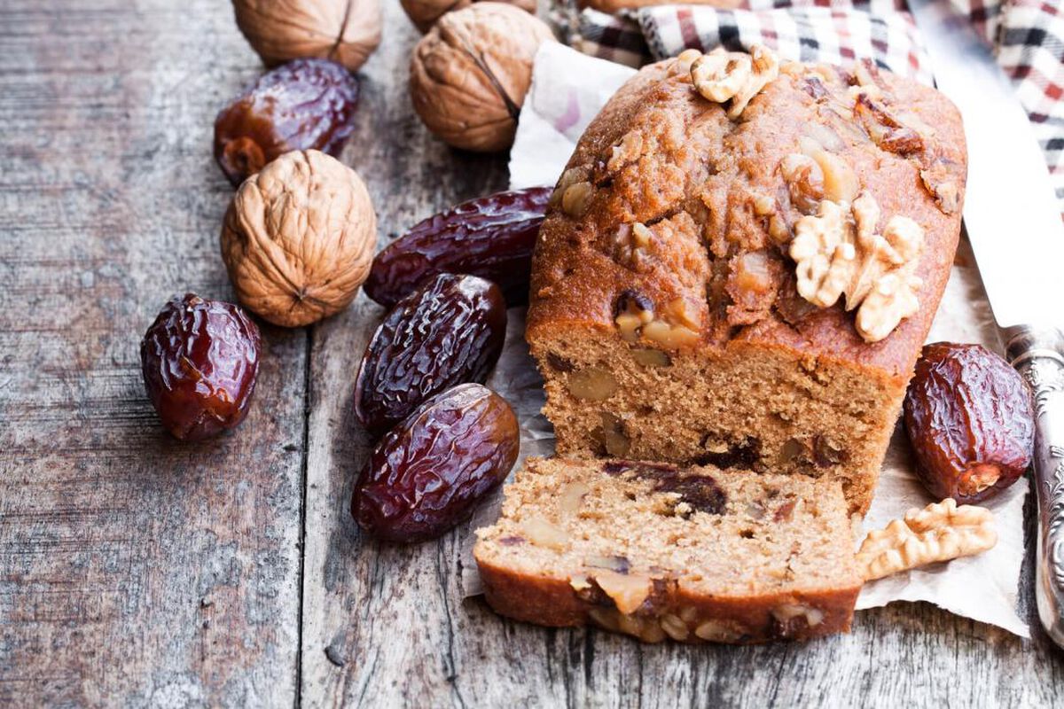 Date and Walnut Bread-1