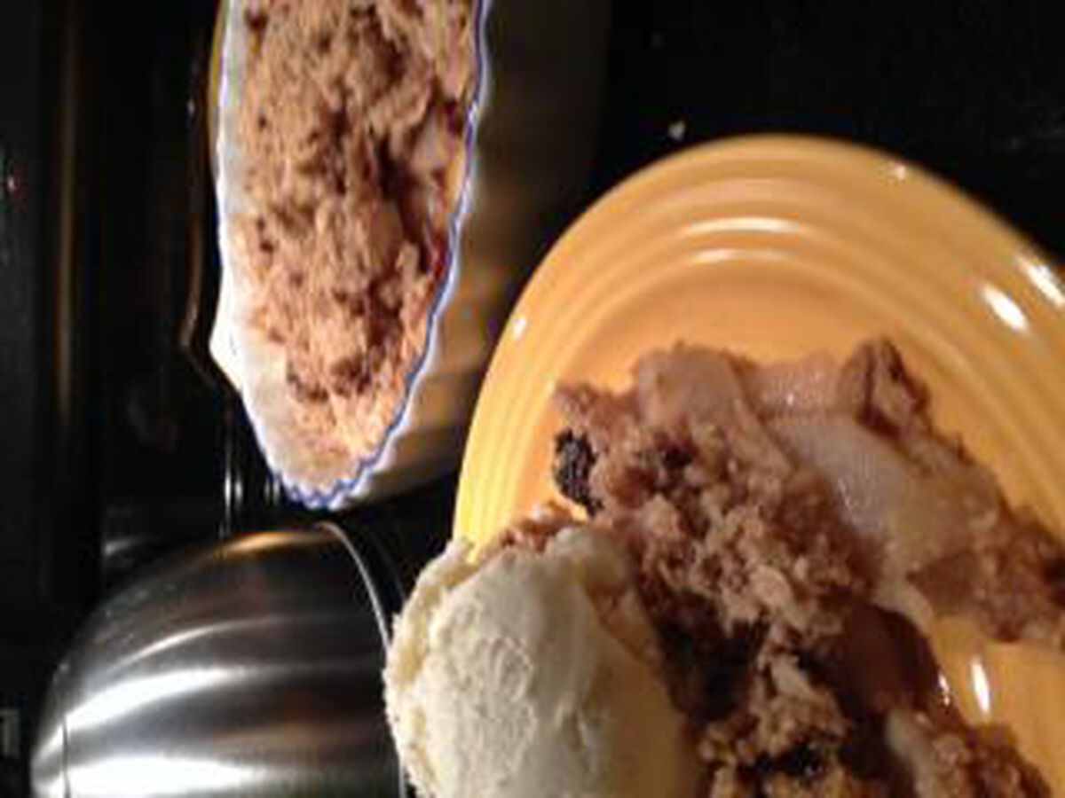 Pear &amp; Cherry Crisp-1