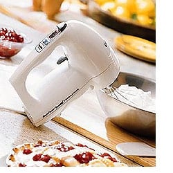 Electric Hand Mixer with nine speed levels
