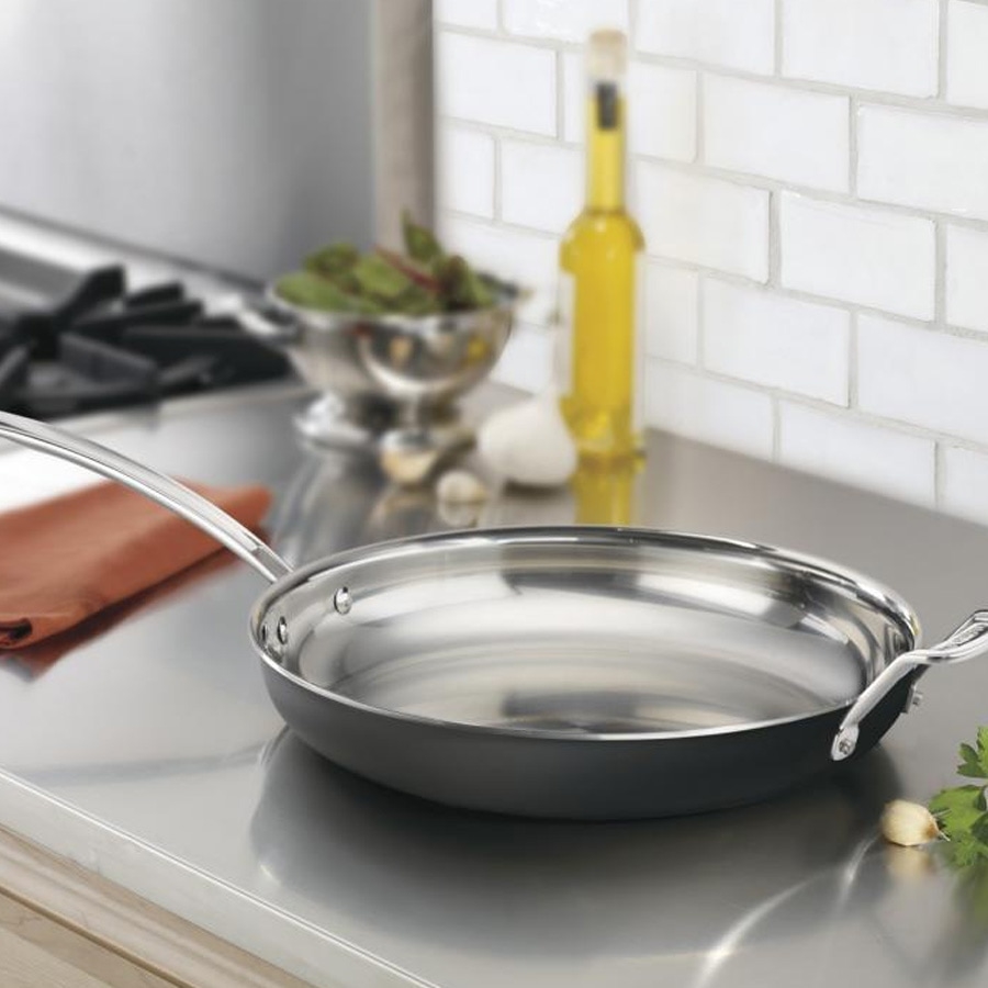 12" Skillet with Helper Handle & Cover
