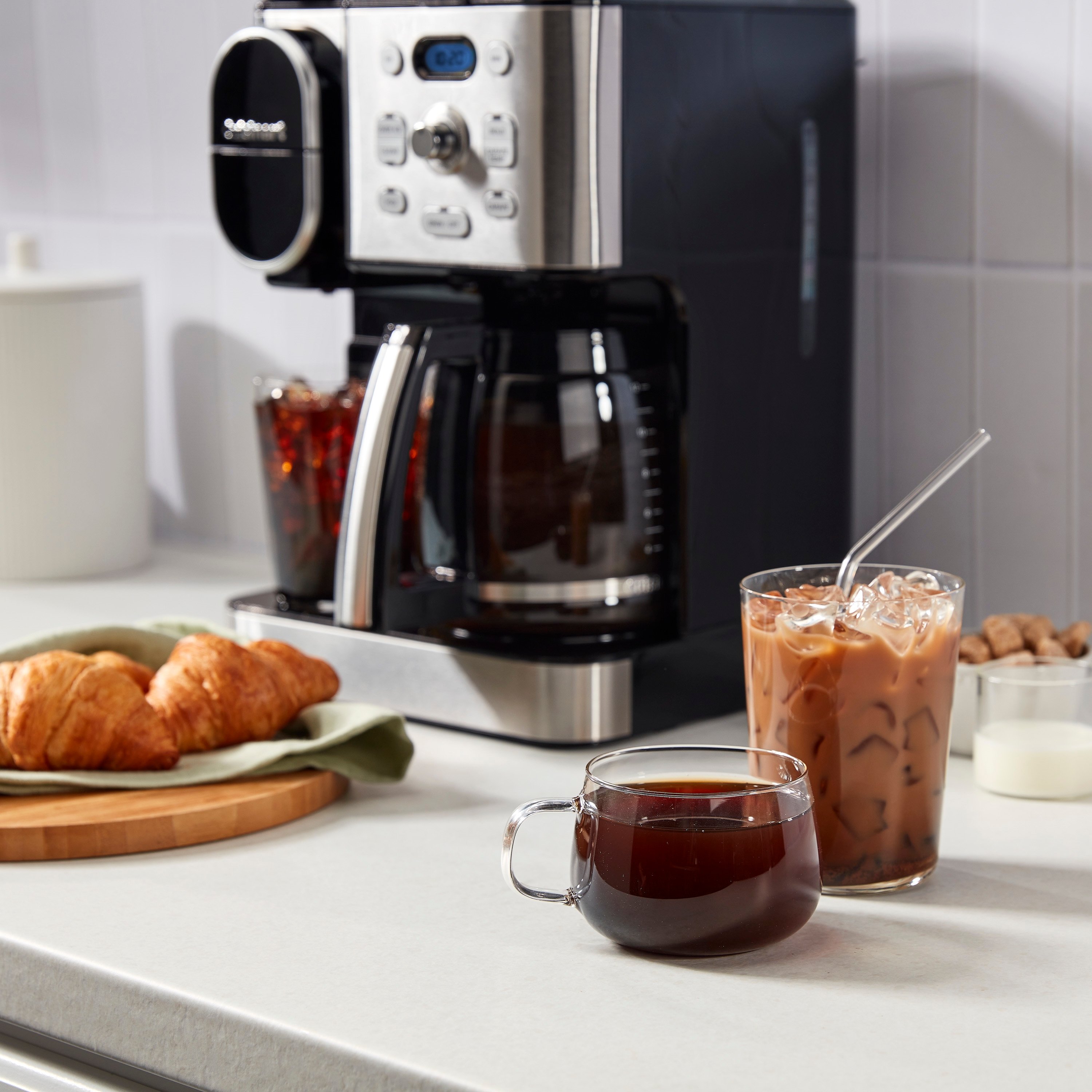 Keurig K-Classic Coffee Maker, Single Serve K-Cup Pod Coffee Brewer, 6 to  10 Oz Brew Sizes - Blue