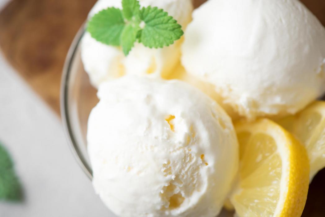 Lemon Frozen Yogurt Ripieno